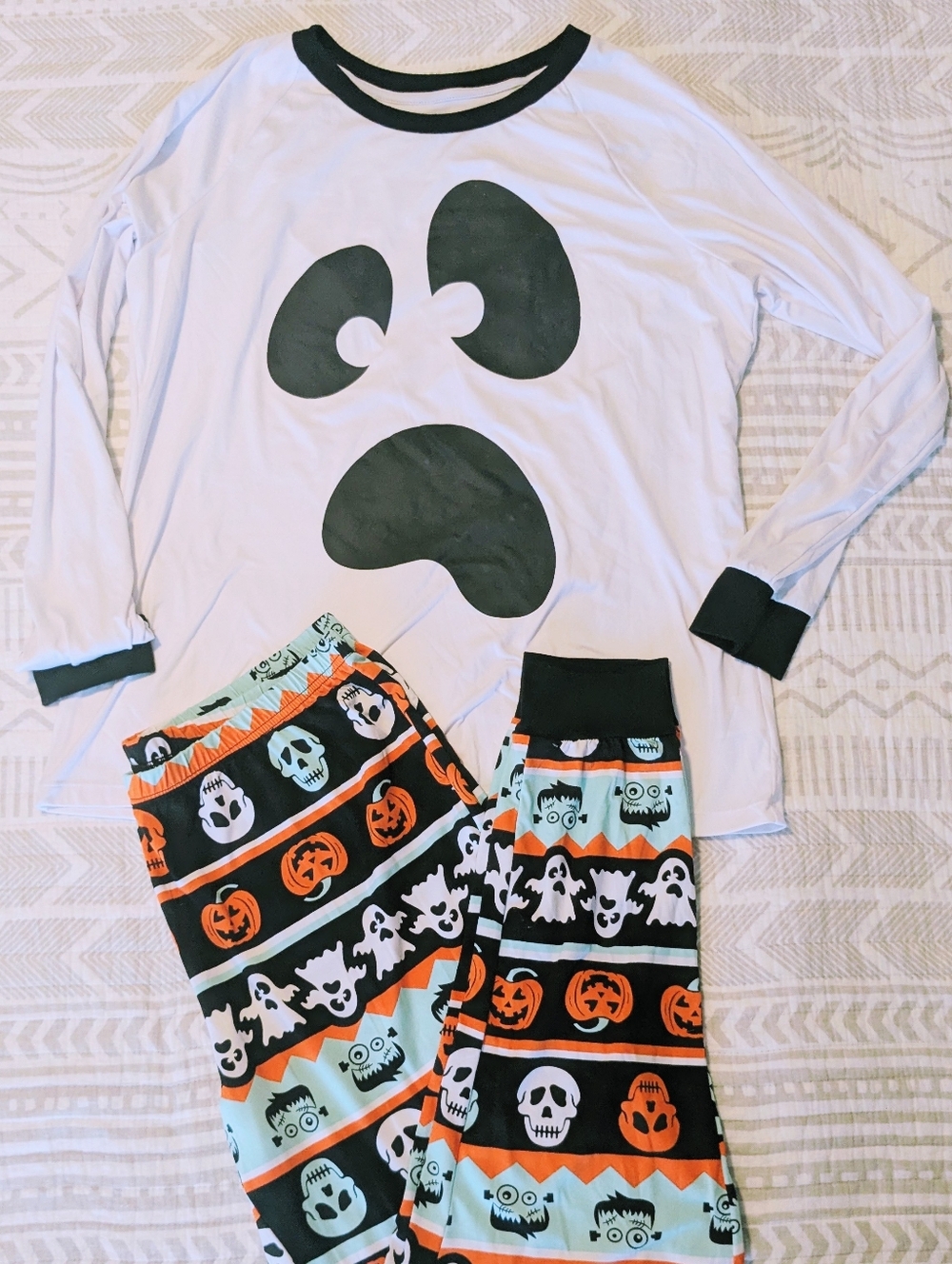 Ghost Pajama Set M